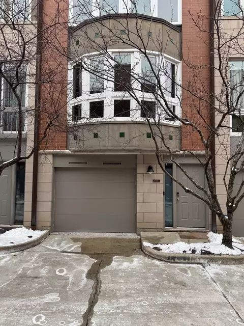 2669 N Greenview Ave #E, Chicago, IL 60614