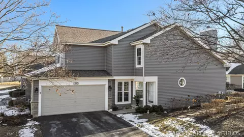 1295 Lake Shore Dr, Carol Stream, IL 60188