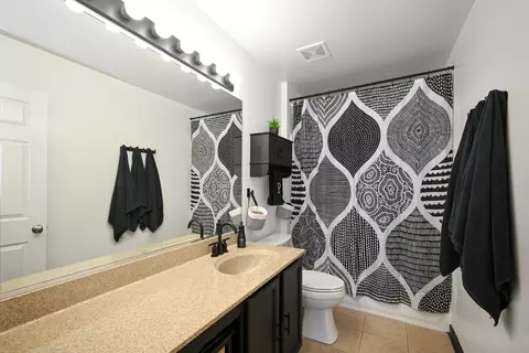 Bath - 2216 Ashbrook Ln, Plainfield, IL 60586 photo 2 of 2