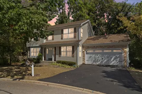 36 Foxglove Ct, Streamwood, IL 60107