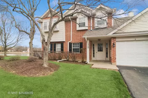 1320 Evergreen Dr #1, Palatine, IL 60074