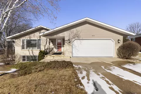 4510 Crescent Cir, Rockford, IL 61108