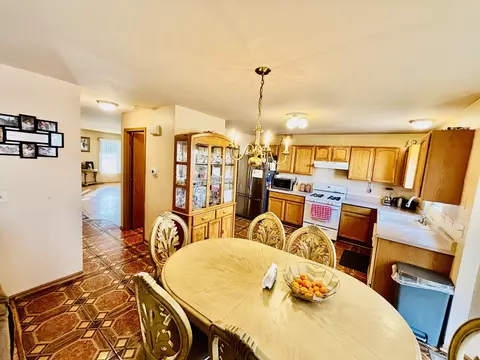 1631 Madison Ridge Dr, Plainfield, IL 60586 photo 11