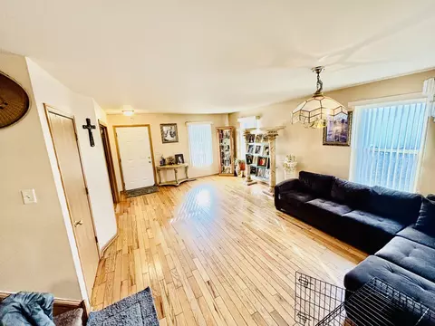 1631 Madison Ridge Dr, Plainfield, IL 60586 photo 4