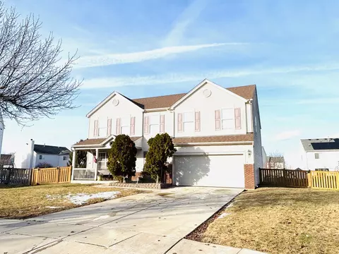 1631 Madison Ridge Dr, Plainfield, IL 60586