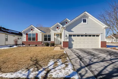 12655 Horseshoe Trl, Huntley, IL 60142