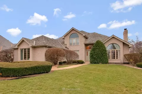 27 Ruffled Feathers Dr, Lemont, IL 60439
