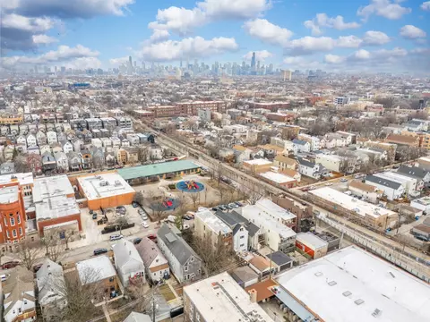 Undisclosed, Chicago, IL 60647 photo 39