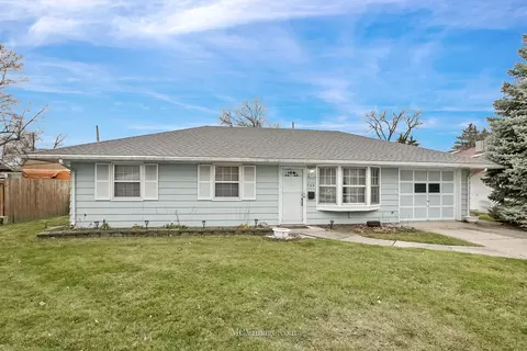 560 Florida Ave, Aurora, IL 60506