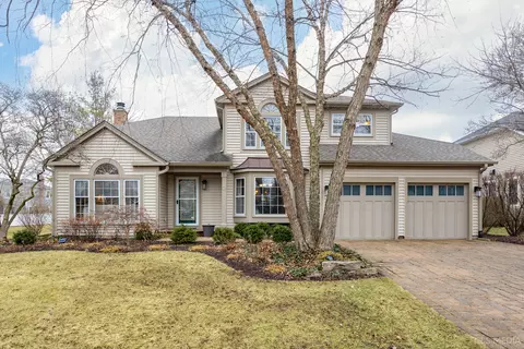 1670 Hampshire Dr, Elk Grove Village, IL 60007