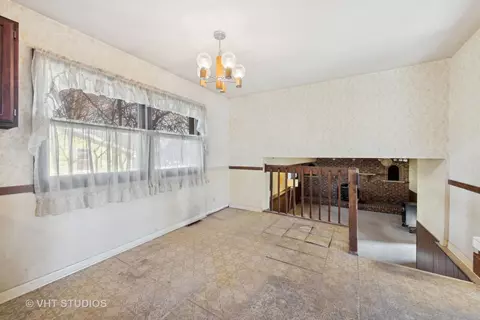 1721 E Thomas Rd, Wheaton, IL 60187 photo 7