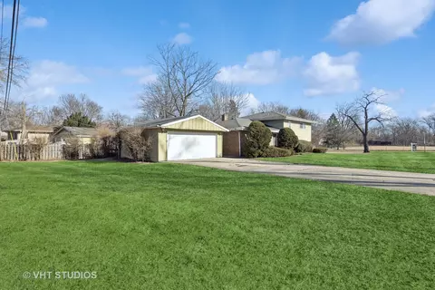 1721 E Thomas Rd, Wheaton, IL 60187 photo 21