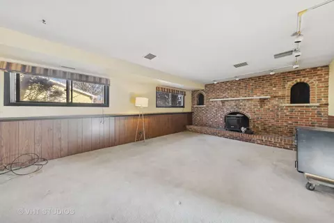 1721 E Thomas Rd, Wheaton, IL 60187 photo 8