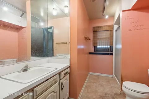 1721 E Thomas Rd, Wheaton, IL 60187 photo 11