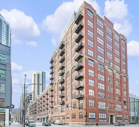 360 W Illinois St #525, Chicago, IL 60654