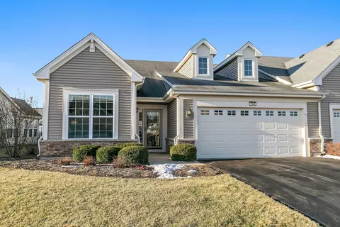 1840 Kelley Ln, Pingree Grove, IL 60140