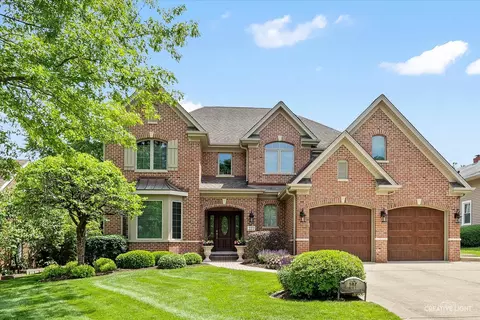 227 Bryant Ave, Glen Ellyn, IL 60137