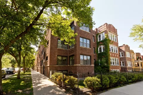 2610 W Leland Ave #3, Chicago, IL 60625