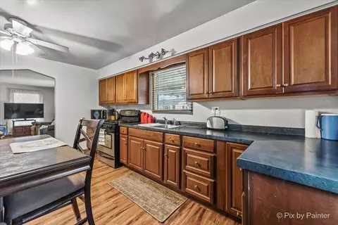 Kitchen - 471 Poplar Ct, Elgin, IL 60120 photo 2 of 2