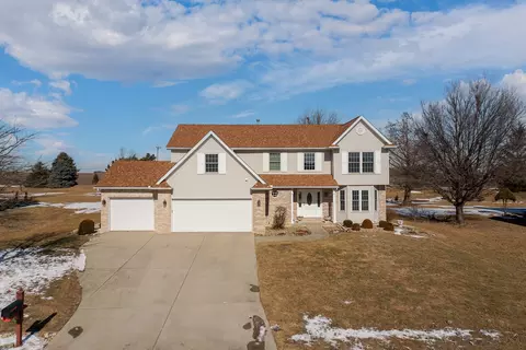 Exterior - 1006 Ironwood Cc Dr, Normal, IL 61761 photo 8 of 8