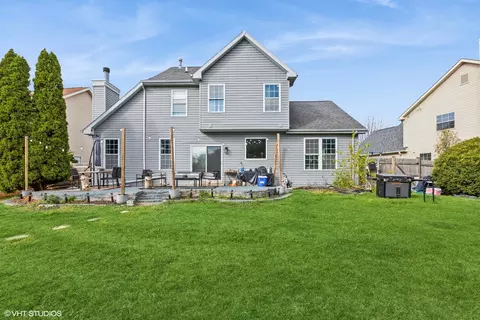 Exterior - 1858 Carrier Cir, Plainfield, IL 60586 photo 3 of 5
