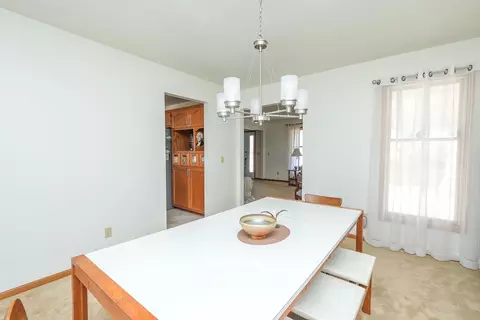Dining - 418 S Comet Dr, Braidwood, IL 60408 photo 2 of 3