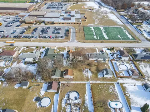 View/Area - 418 S Comet Dr, Braidwood, IL 60408 photo 2 of 6