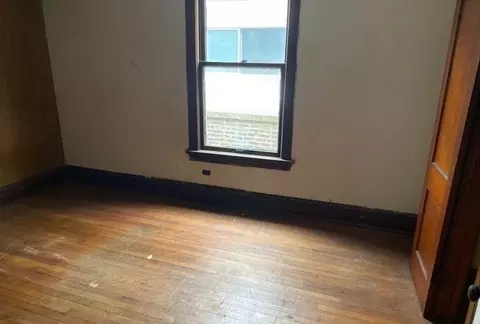 Undisclosed, Chicago, IL 60621 photo 16