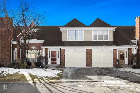 3940 Newport Way #43D3, Arlington Heights, IL 60004
