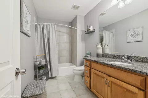 Bath - 25947 S Castle Gate Dr, Monee, IL 60449 photo 4 of 4