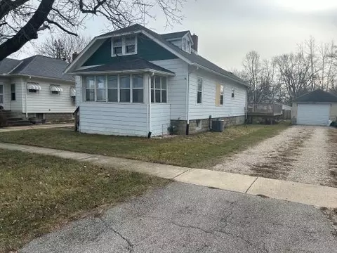 925 E North St, Morris, IL 60450