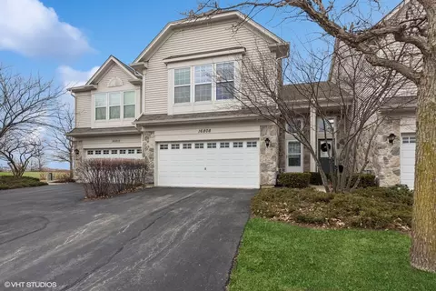 16808 Locust Ln, Lockport, IL 60441