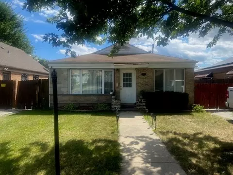 3775 W Pippin St, Chicago, IL 60652