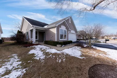 13111 Birmingham Ct, Beach Park, IL 60083