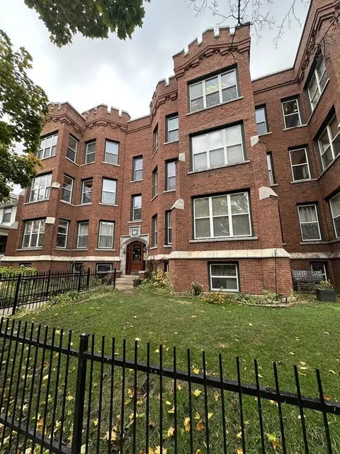 1506 W Birchwood Ave #2, Chicago, IL 60626