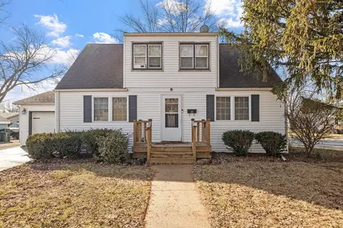 398 W Adams St, Manteno, IL 60950