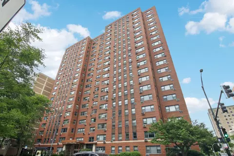 2909 N Sheridan Rd #1607, Chicago, IL 60657