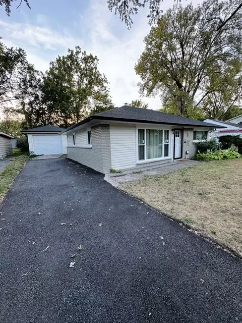 335 Miami St, Park Forest, IL 60466