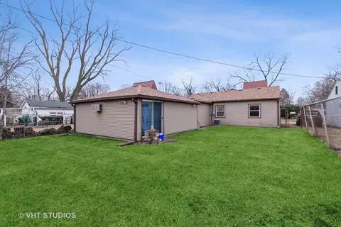 Exterior - 2412 Crescent Dr, Hazel Crest, IL 60429 photo 2 of 3