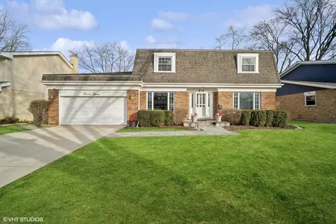 1315 S Chestnut Ave, Arlington Heights, IL 60005