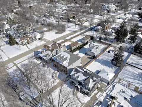 1015 N Cross St, Wheaton, IL 60187 photo 47