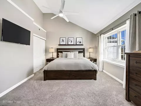 1015 N Cross St, Wheaton, IL 60187 photo 26