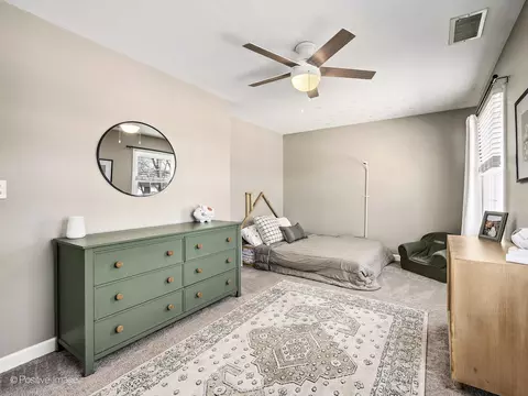 1015 N Cross St, Wheaton, IL 60187 photo 31