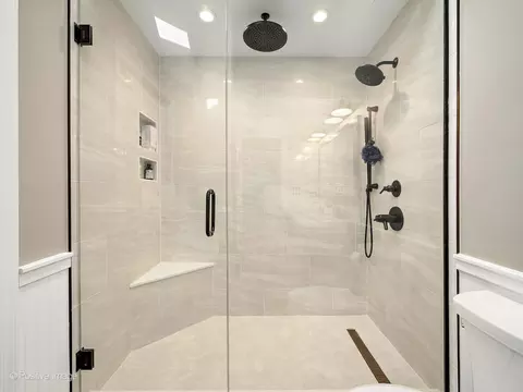 1015 N Cross St, Wheaton, IL 60187 photo 29