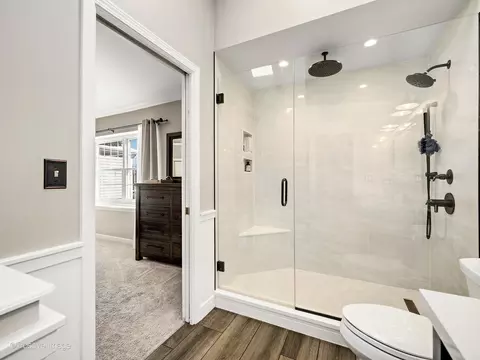 1015 N Cross St, Wheaton, IL 60187 photo 27
