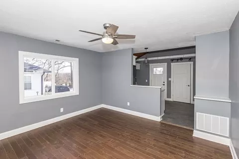 85 Jerusha Ave, Elgin, IL 60123 photo 5