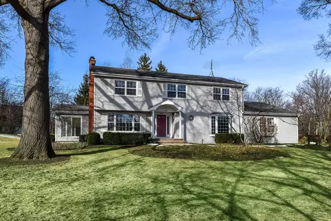 1713 Beaver Pond Rd, Inverness, IL 60067