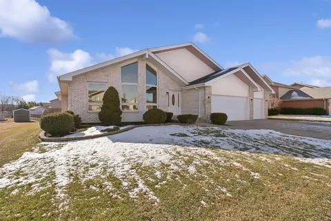 8619 Monaghan Dr, Tinley Park, IL 60487