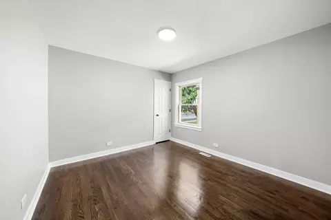 Bedroom - 10947 S Normal Ave, Chicago, IL 60628 photo 1 of 7