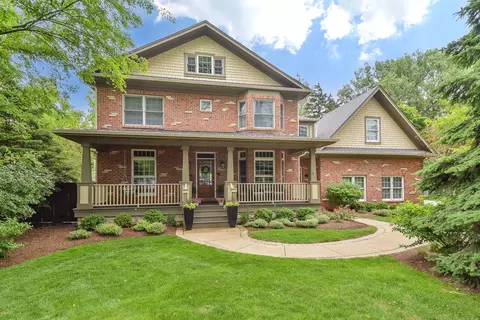 333 Bryant Ave, Glen Ellyn, IL 60137
